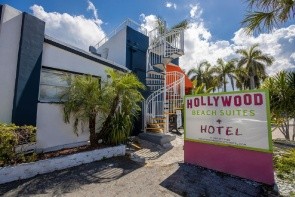 Hollywood Beach Suites, Hostel And Hotel (Hollywood)