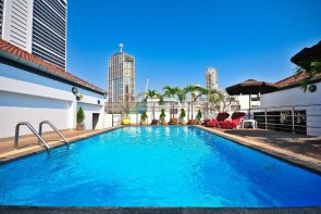 Admiral Suites