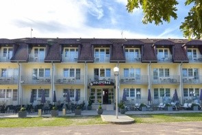 Holdvirág Hotel