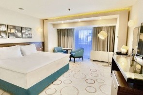 Doubletree By Hilton Hotel Bucharest - Unirii Square