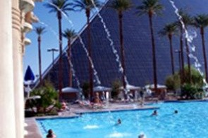 Luxor & Casino