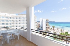 R2 Cala Millor Apartments