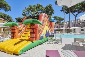 Hotel & Residence Poggio Dei Pini