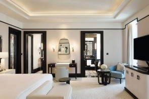 Waldorf Astoria West Bay