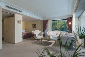 Palace (Sunny Day Resort)