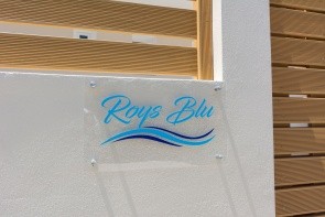 Roys Blu Studios & Apartments