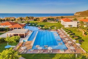 Aeolian Village Beach Resort (Erresos)