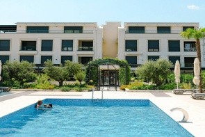 Dimitris Residence