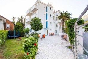 Apartments Lazovic