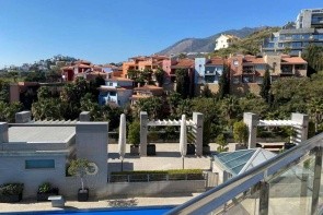 Artplatinum Suites & Apartments