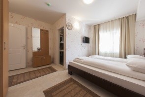 Hayat Hills (Sarajevo)