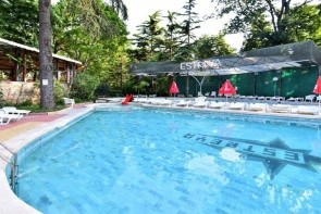 Estreya Residence