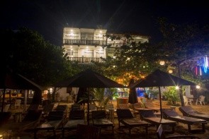 Wave Beach Resort