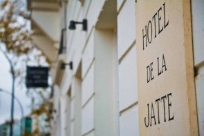 De La Jatte (Neuilly Sur Seine)