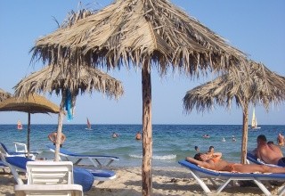 Azur Plaza
