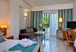 Minoa Palace Resort &Spa