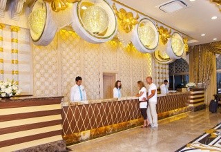 Royal Holiday Palace