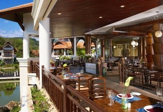 Rawi Warin Resort and Spa