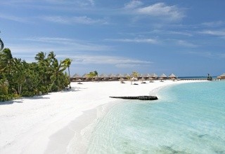 Constance Moofushi