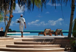 Komandoo Resort