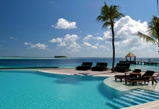 Komandoo Resort