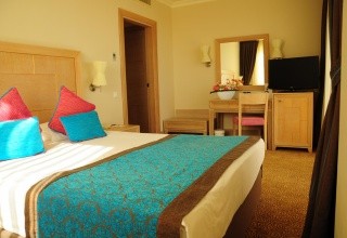 Crystal Family Resort & Spa