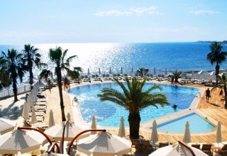 Flora Garden Beach
