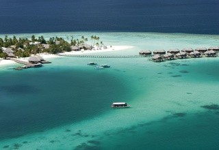 Constance Halaveli Resort