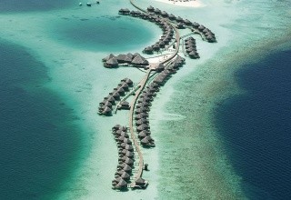 Constance Halaveli Resort