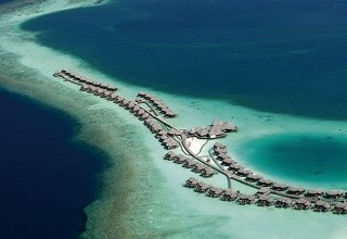 Constance Halaveli Resort