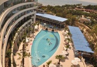 Sunrise Queen Luxury Resort & Spa