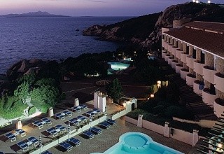 Grand Smeraldo Beach