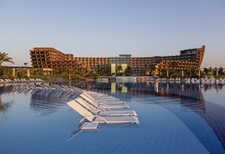 Noah's Ark Deluxe Hotel & Spa