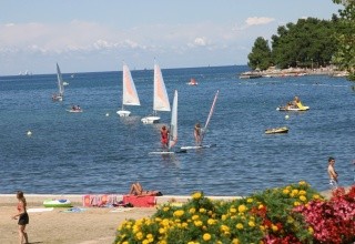 Zorna Plava Laguna