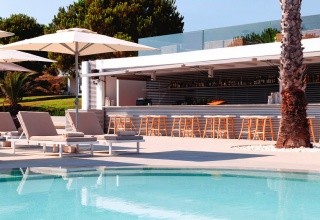 The Bay Hotel & Suites
