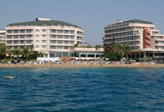 Aska Just in Beach