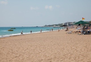 Paradise Side Beach