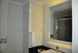 Port River Hotel & Spa