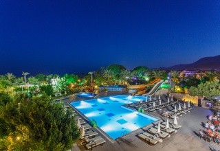 Novia Lucida Beach