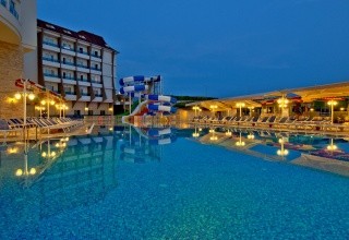 Ramada Resort Side