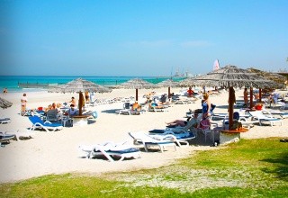 Lou Lou ’ A Beach Resort