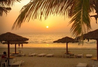 Lou Lou ’ A Beach Resort