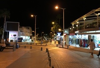 Chrystalla
