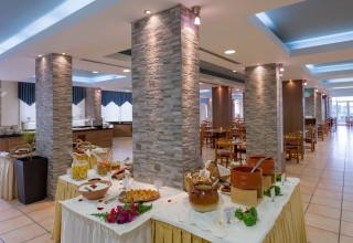 Dessole Dolphin Bay Resort