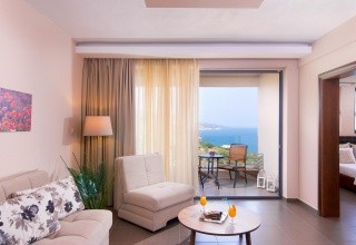 Aeolis Thassos Palace