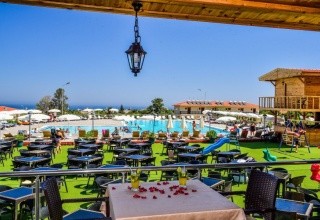 Riverside Garden Resort
