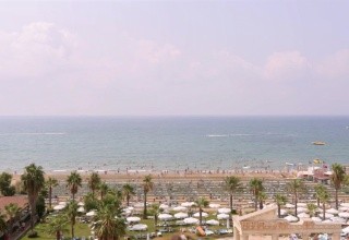 Cesars Resort Side