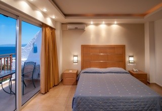 Elounda Breeze Resort
