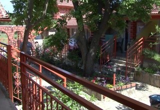 Side Temple