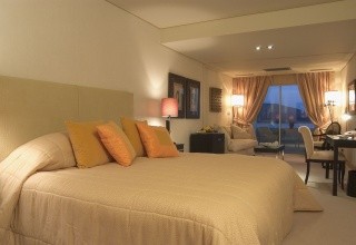 Plaza Resort